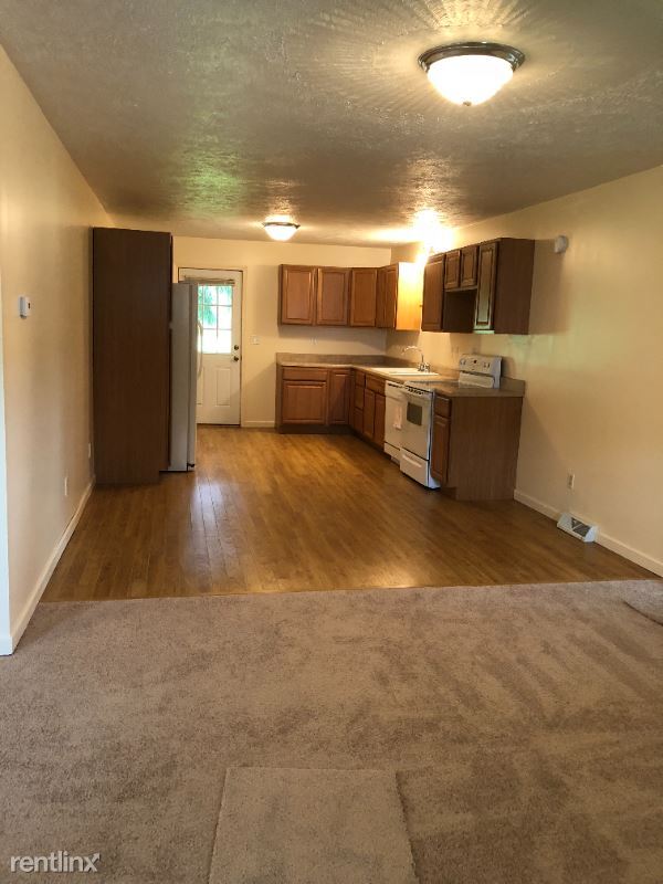 Foto del edificio - 3 br, 1 bath House - 331 N Main