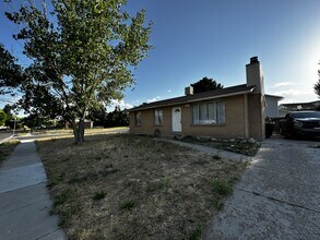 Building Photo - 5926 S Brass Dr