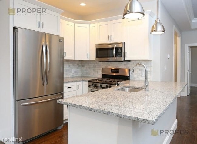 Foto del edificio - 4 br, 3 bath  - 11 Mercer St # 1