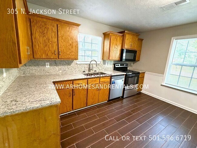 Foto del edificio - 305 N Jackson St