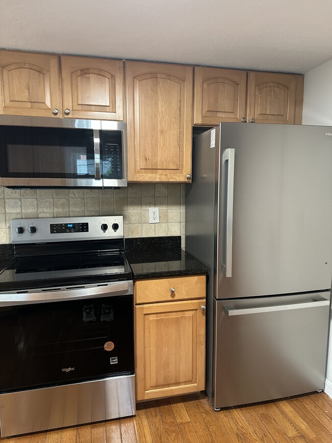 Photo - 251 Neponset St (Canton, MA) Townhome