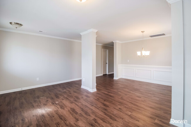 Building Photo - 1611 Haddington Point Drive, Kernersville,...