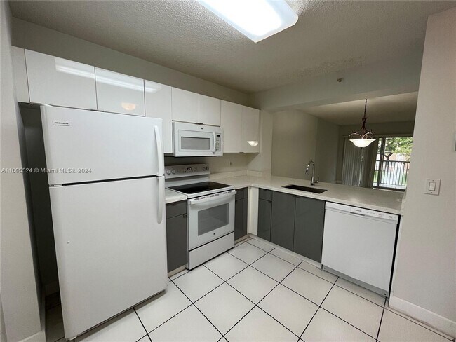 Foto del edificio - 9580 Weldon Cir