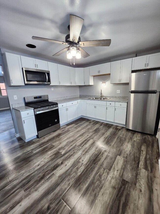 Building Photo - 3059 W Ruskin Ct