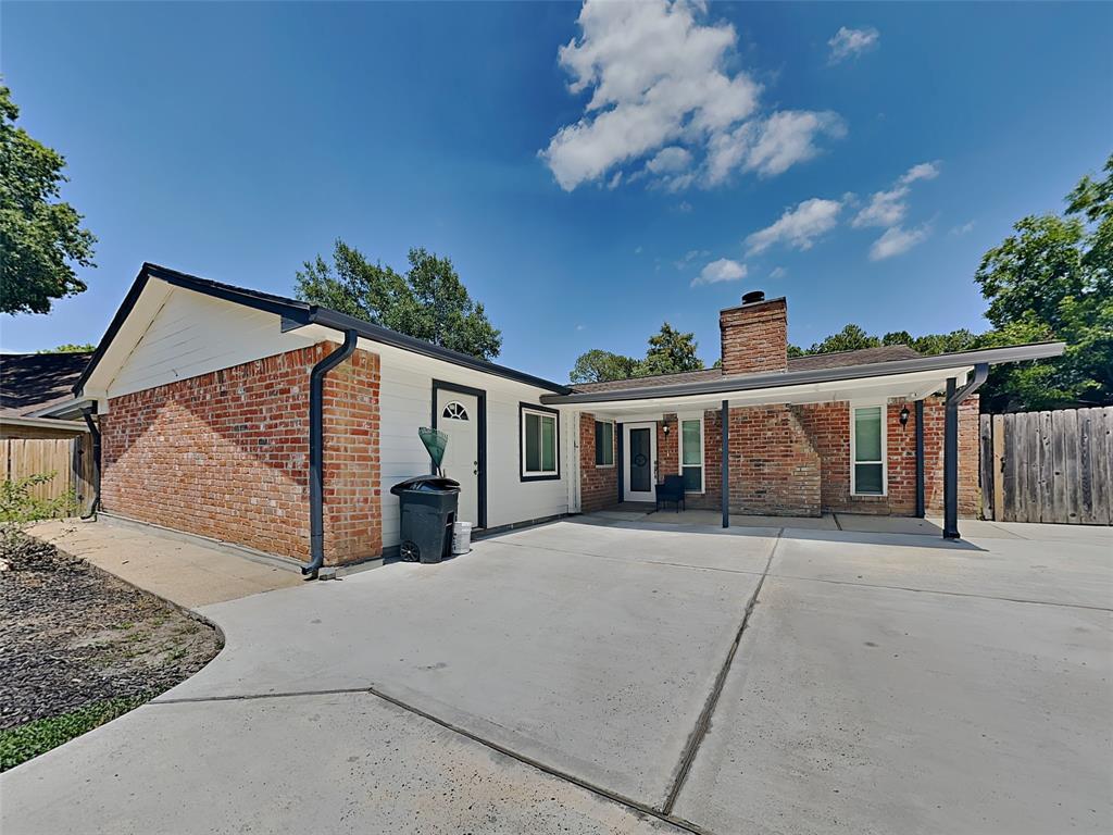Primary Photo - 22902 Summer Green Ln