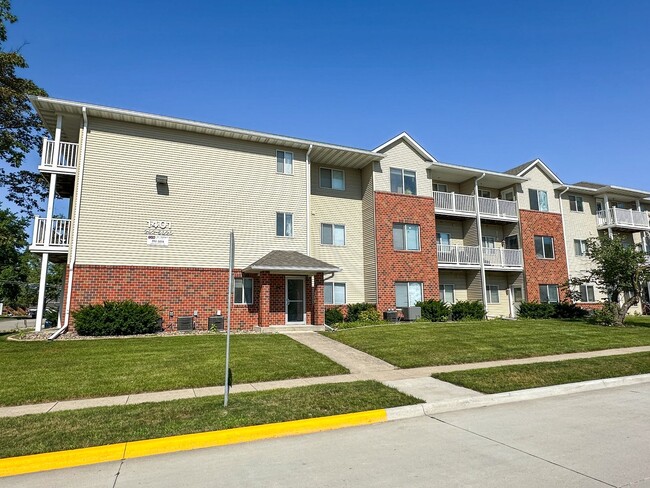 Interior Photo - 1401 N. Dakota