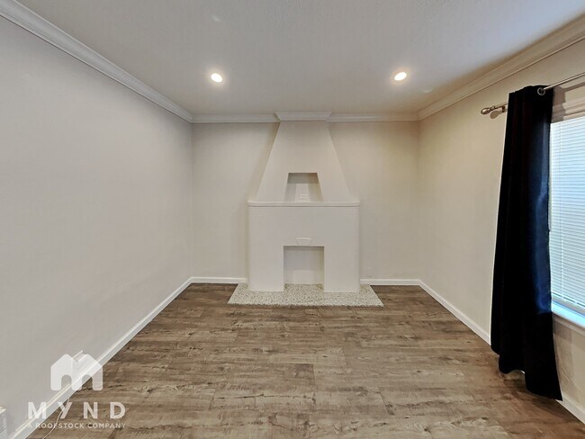Foto del edificio - 3751 Marion Ave