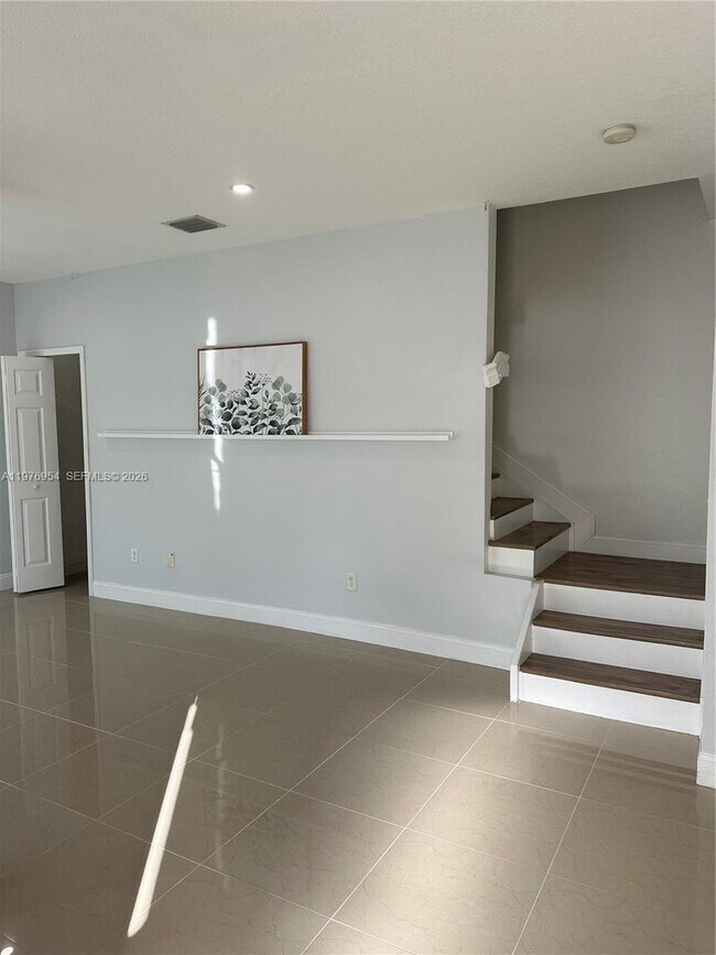 Foto del edificio - 15673 SW 39th St