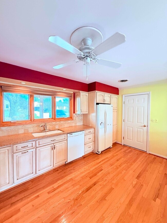 Building Photo - 42021 Banbury Ct