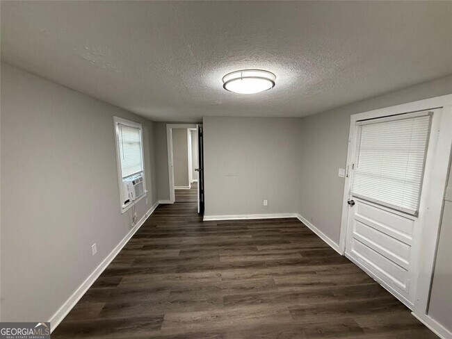 Building Photo - 108 Lambert Dr