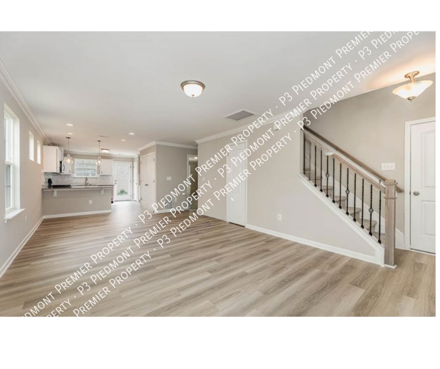 Building Photo - 4020 WInding Vine Ln