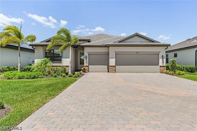 Building Photo - 18324 Ridgeline Dr