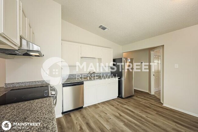Building Photo - 10003 Birch Field Dr