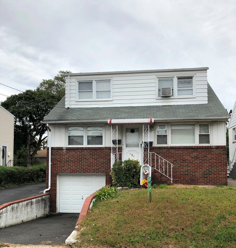 Primary Photo - 351 Sanford Ave