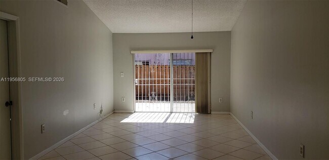 Foto del edificio - 1280 SE 9th St