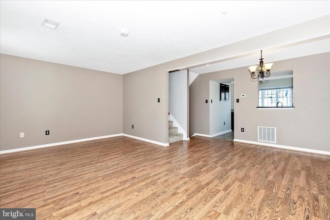 Foto del edificio - 5621 Queen Anne Ct