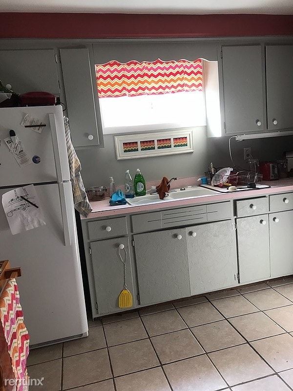 Building Photo - 2 br, 1 bath Apartment - 628 59th Street 1