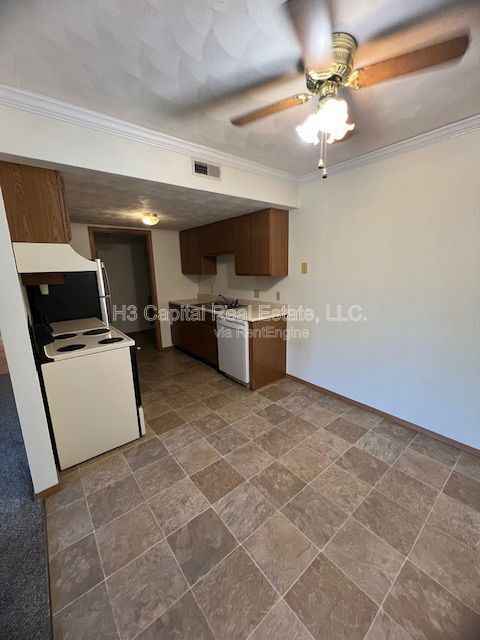 Foto del edificio - 130 Brookview Dr