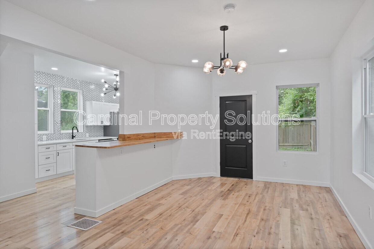 Primary Photo - 433 Dorchester Ave