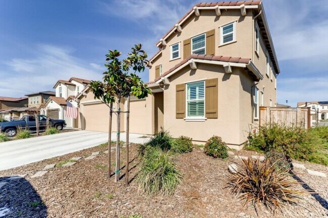 Building Photo - Beautiful Rocklin Home with Swimming pool/spa