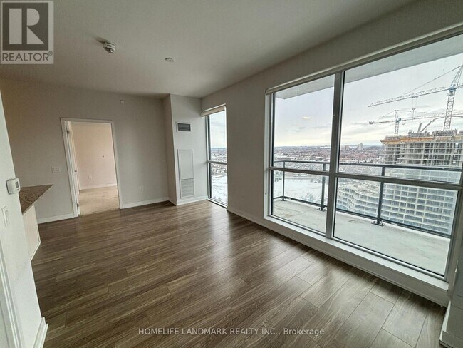 Photo du bâtiment - 4085 Parkside Village Dr