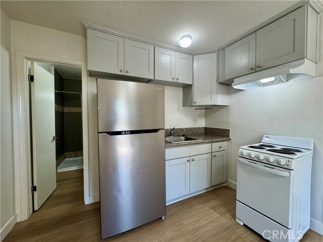 Foto del edificio - 8863 San Bernardino Rd