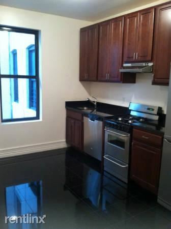Foto del edificio - 1220 Saint Nicholas Ave