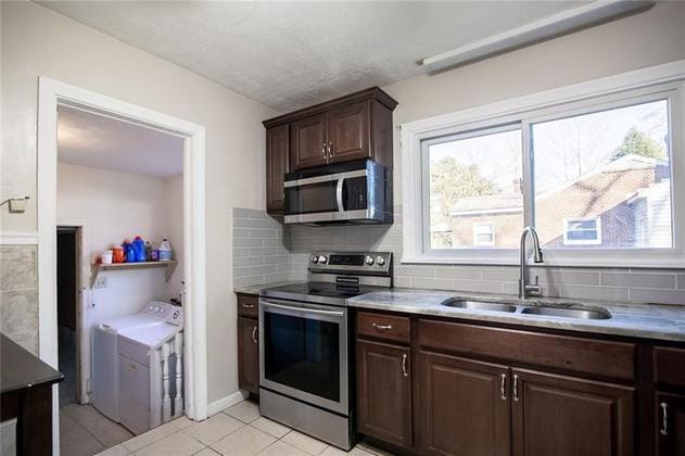Building Photo - 4800 Red Oak Ln