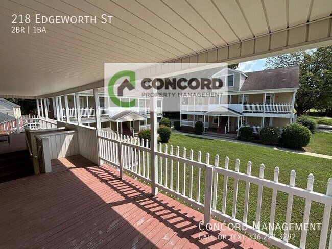 Foto del edificio - 218 Edgeworth St
