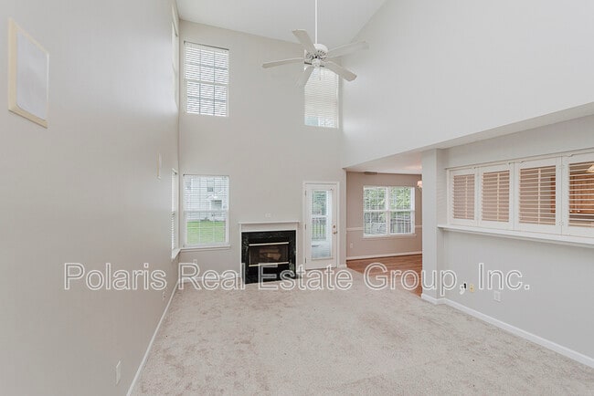 Building Photo - 1876 Misty Lake Dr