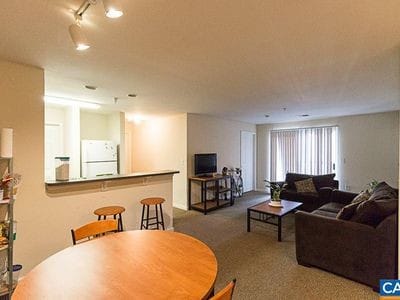 Building Photo - 155 Yellowstone Dr