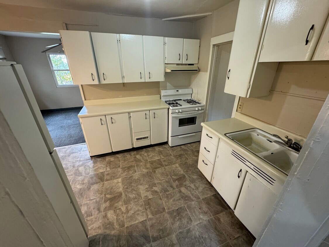 Foto principal - 705 Taylor Ave