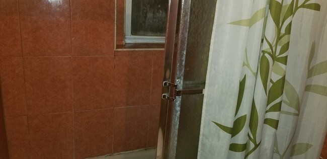 Foto del edificio - 924 E 34th St