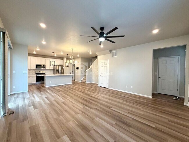Building Photo - 387 Courtfield Wy