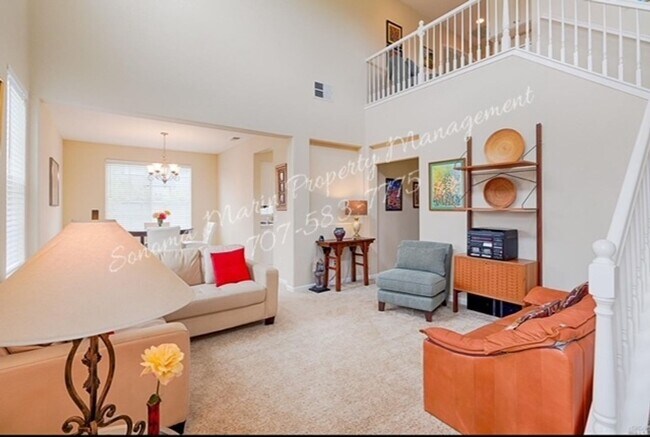 Foto del edificio - 4 Bedroom Home Corner Lot ~ 1 bedroom on 1st evel ~ 3 Full Bathrooms