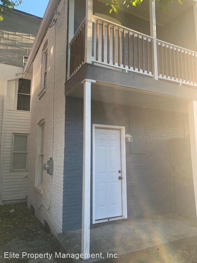 Building Photo - 5 br, 1.5 bath House - 525 E. Philadelphia...