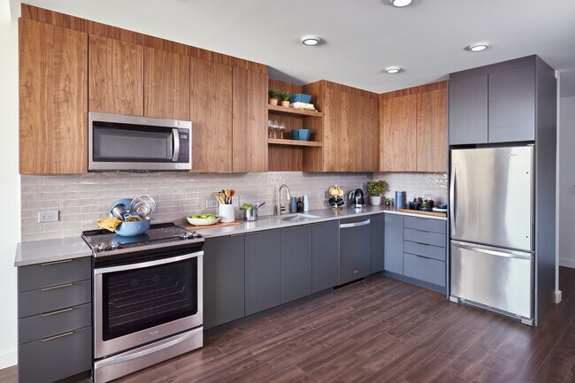 Interior Photo - VYV
