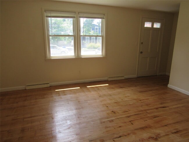 Building Photo - 54 Golden Hill Ave