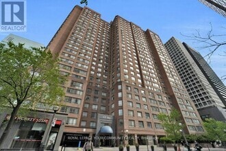 Building Photo - 633-1633 Bay St.