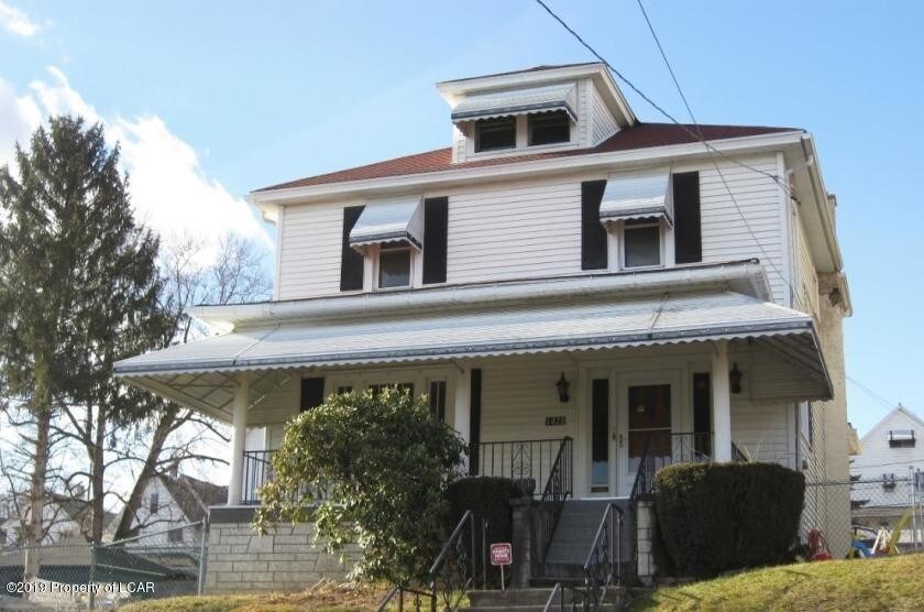 Primary Photo - 1425 Church Ave