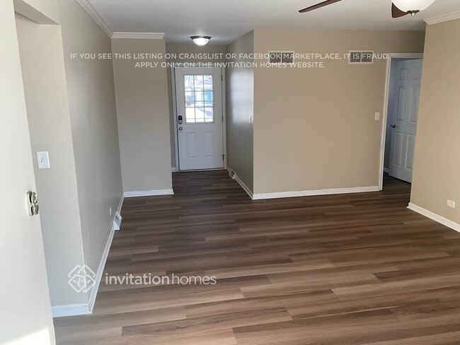 Foto del edificio - 416 Deerpath Dr