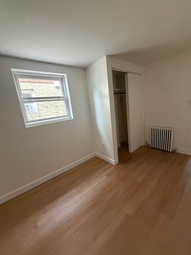 Dormitorio - 9013 70th Dr