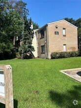 Building Photo - 3500 Tangle Brush Dr