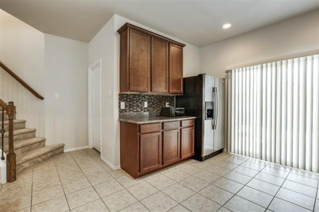 Foto del edificio - 4000 Hanna Rose Ln