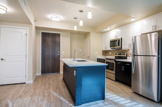 Villas at Holly | Centennial, Co. Apartments - Villas at Holly