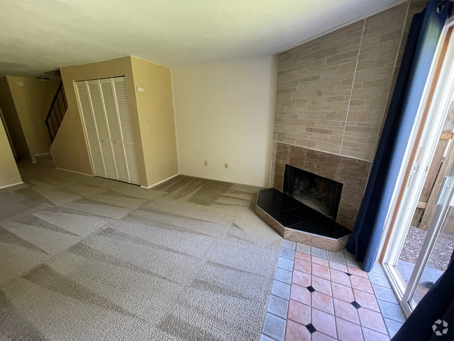 Building Photo - 3834 NW Chemult Pl
