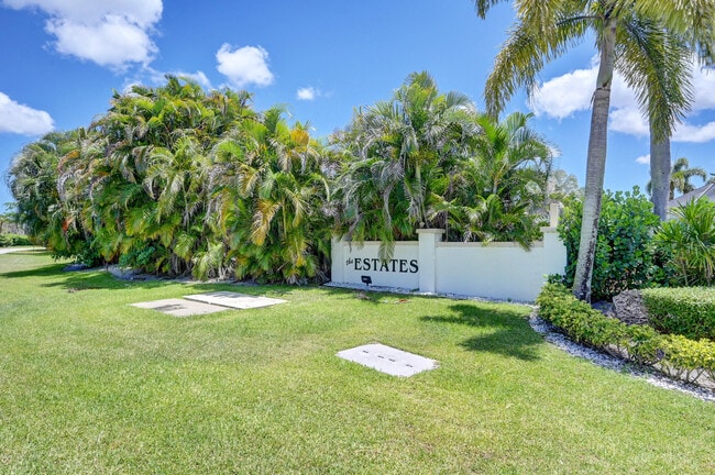 Building Photo - 6833 Bianchini Cir