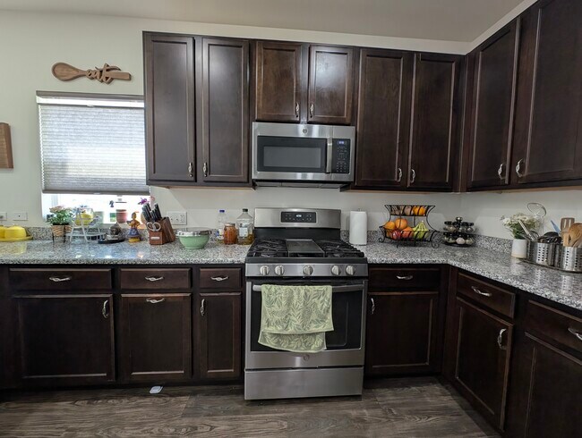 Foto del edificio - 3759 St James Ct