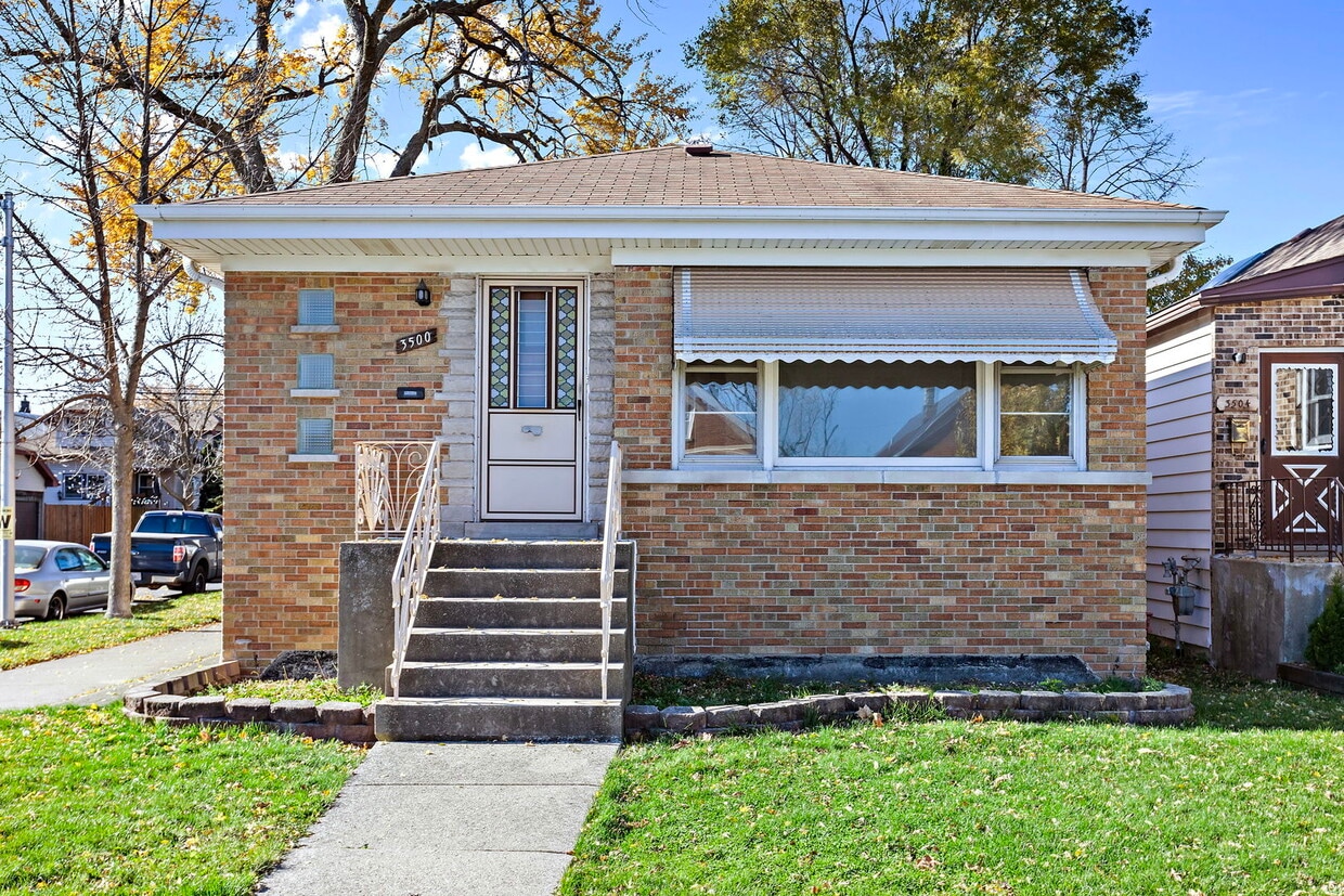 Primary Photo - 3500 N Natchez Ave