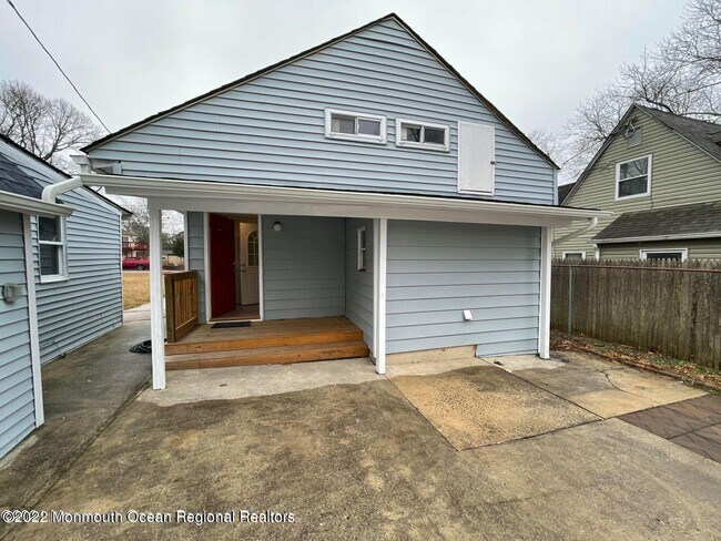 Building Photo - 52 Chadwick Ave